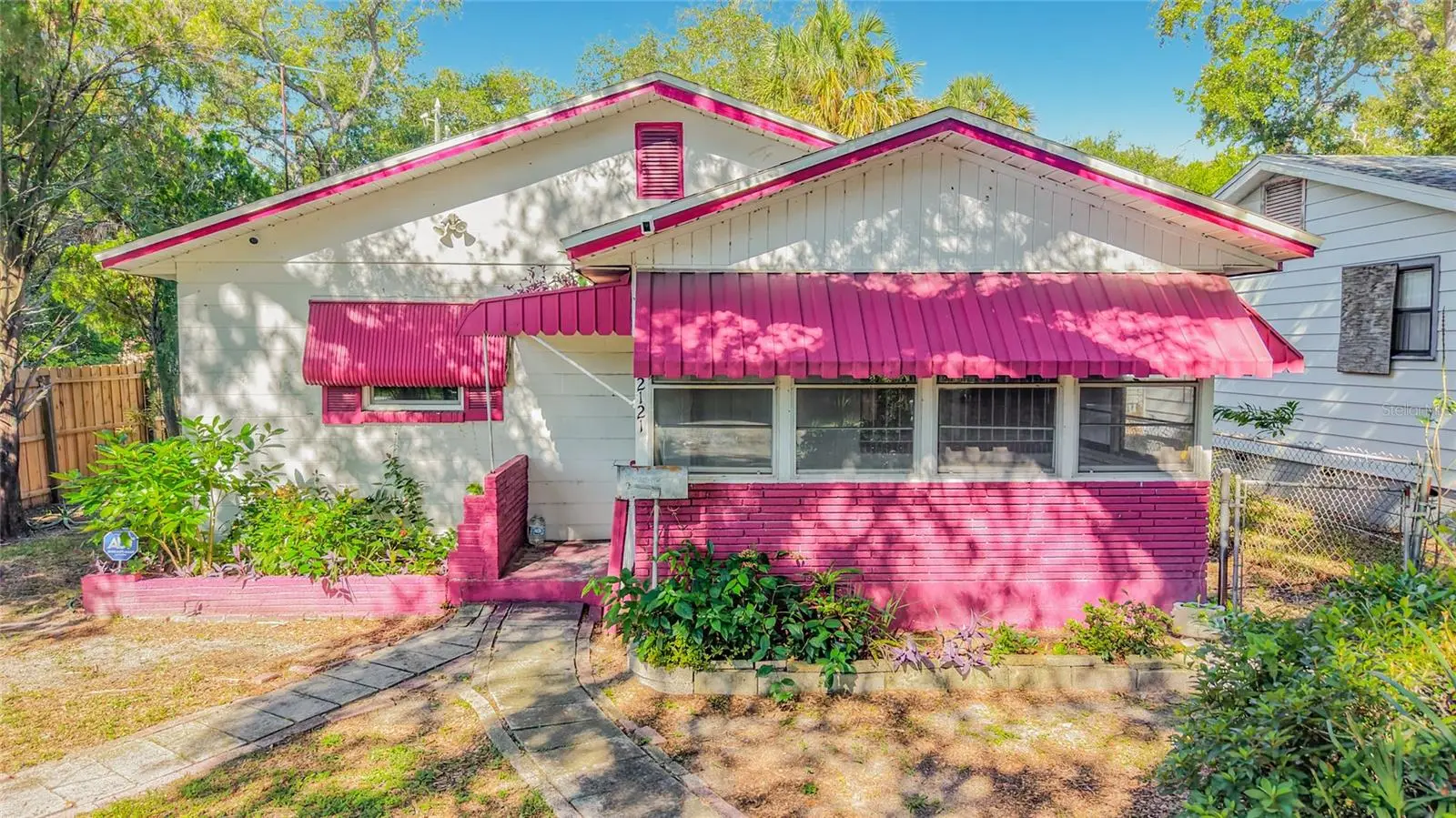 2121 10th Street, FL