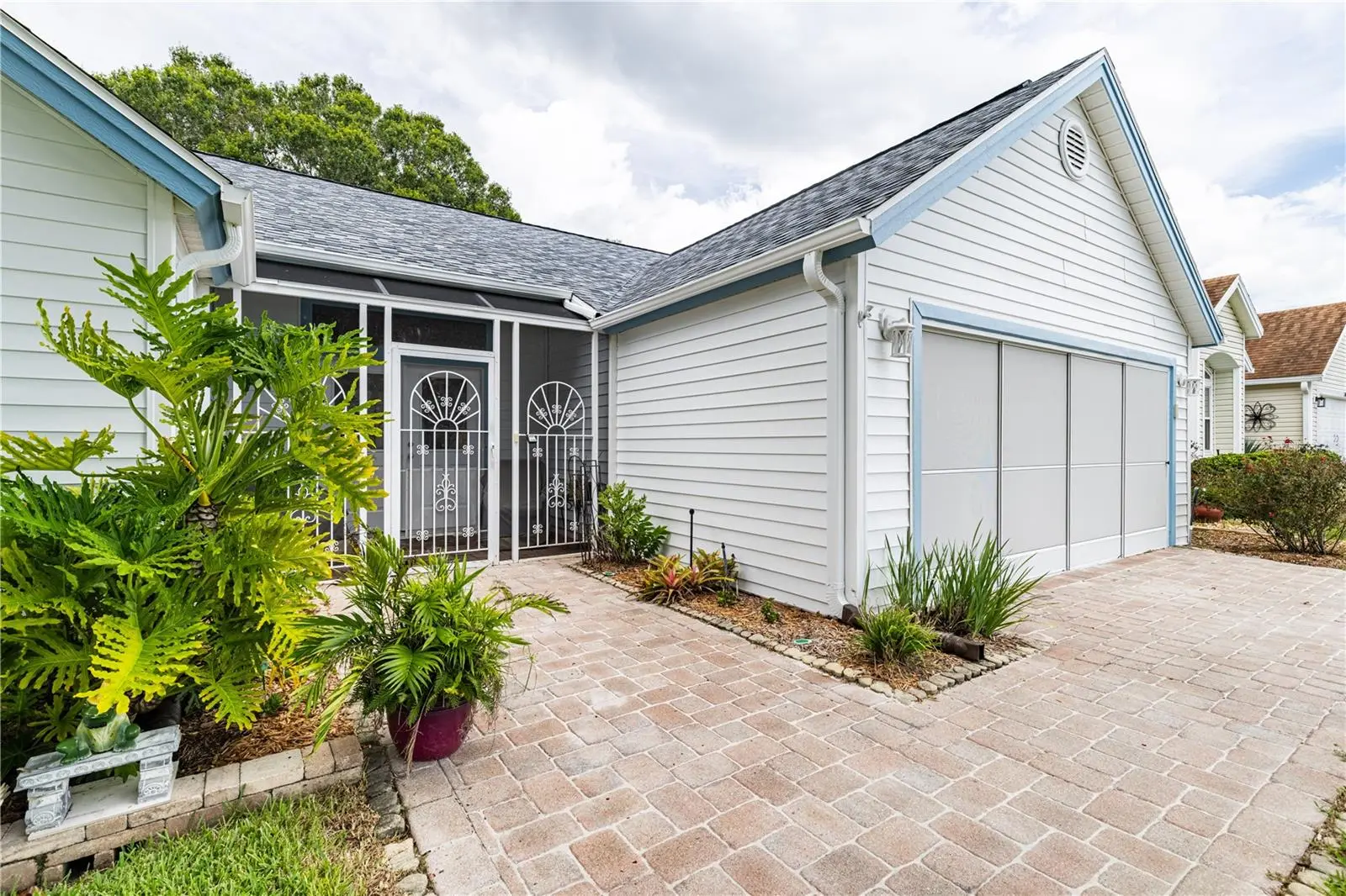 1009 La Mesa Lane, FL