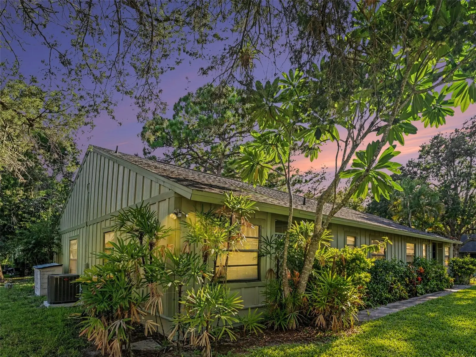 5031 Barrington Circle, FL