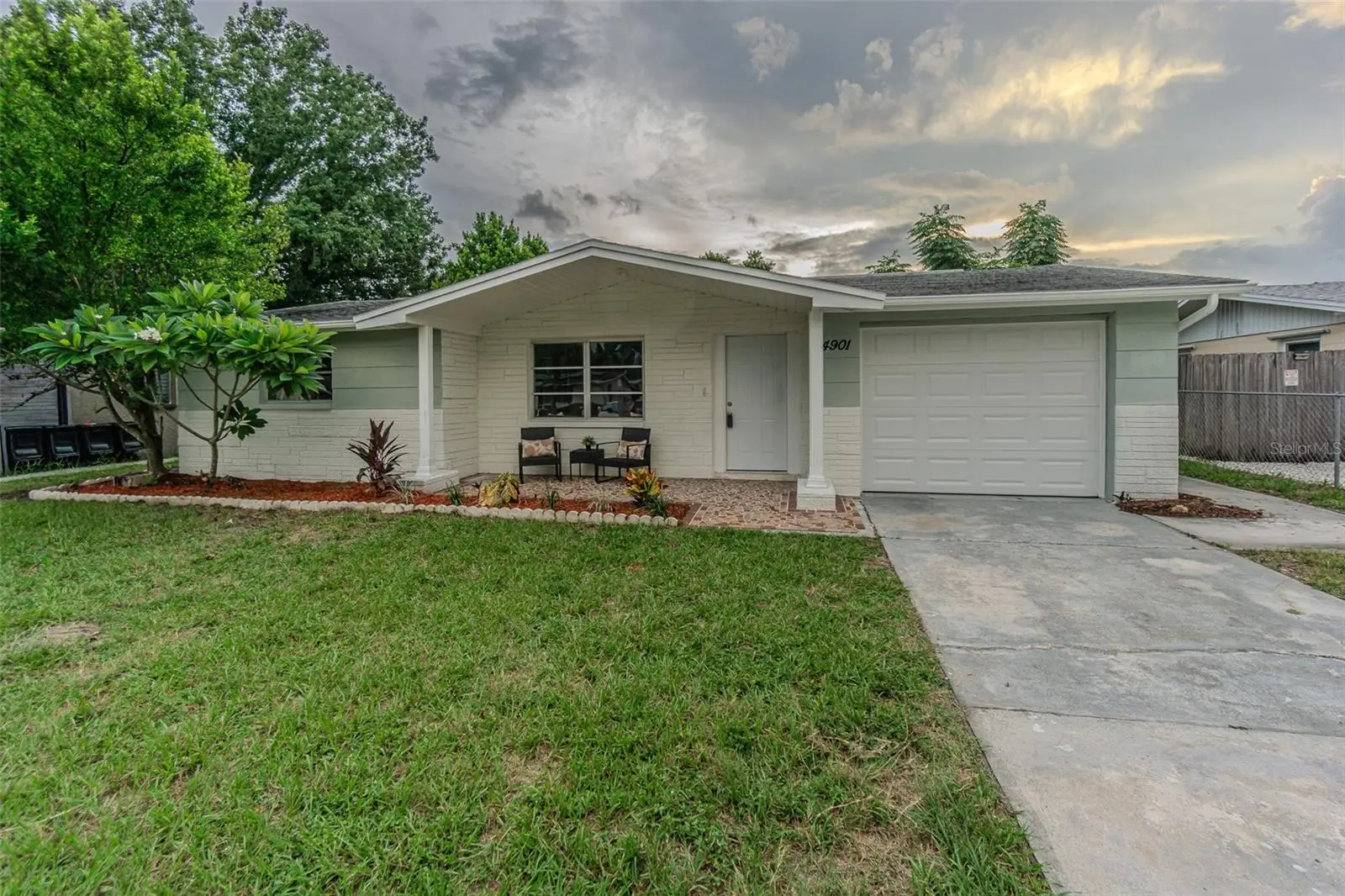 4901 Daphne Street, FL