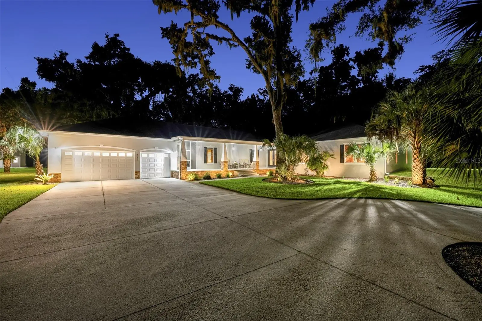 24201 Oaks Boulevard, FL
