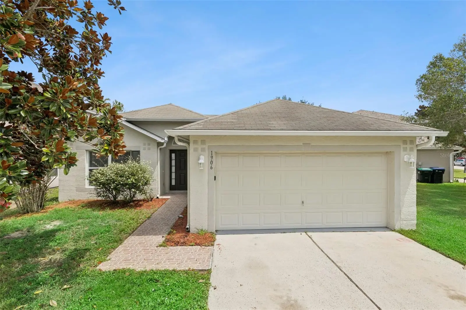 1906 Corner Glen Drive, FL