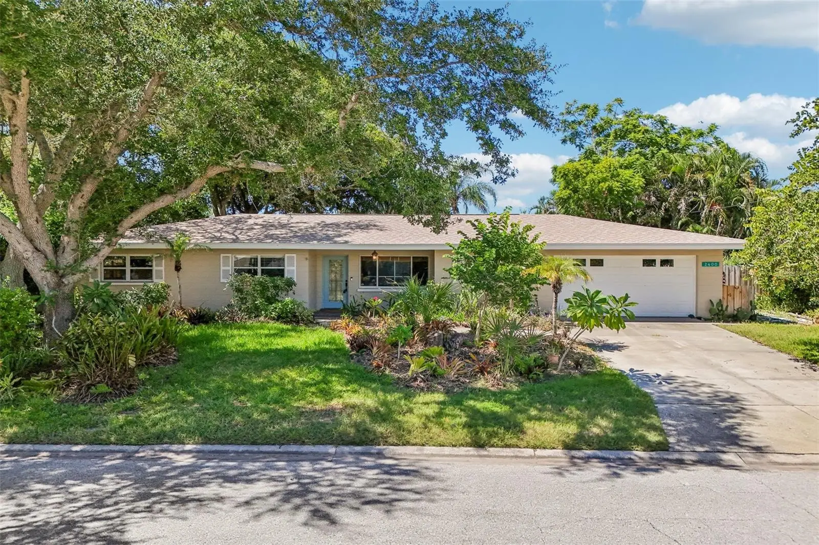 2400 Brink Avenue, FL