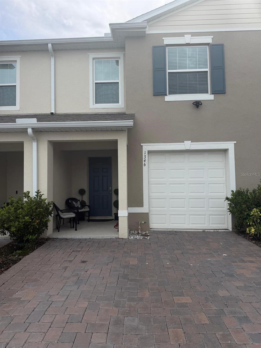1346 Isleta Loop, FL