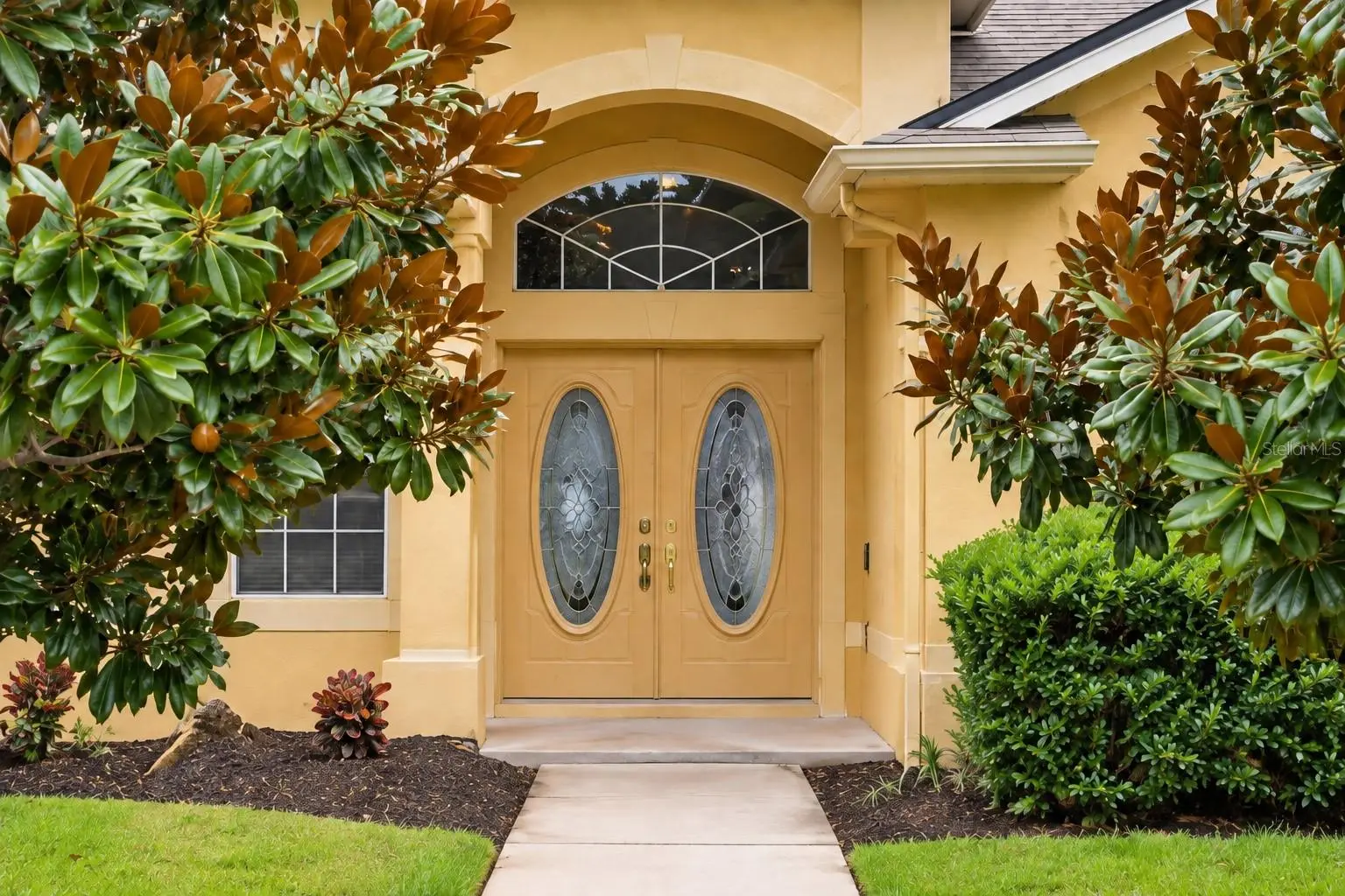 116 Oak Grove Circle, FL