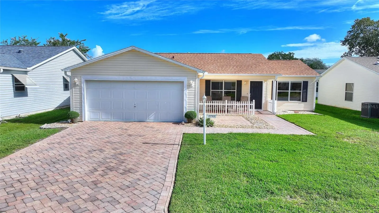 2713 De La Rosa Street, FL
