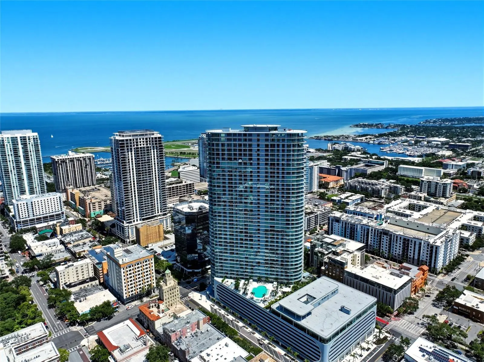 400 Central Avenue, FL
