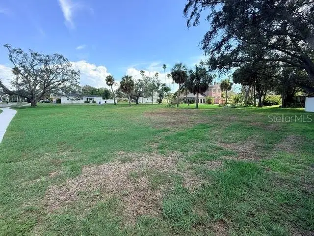 Arkansas Avenue, FL