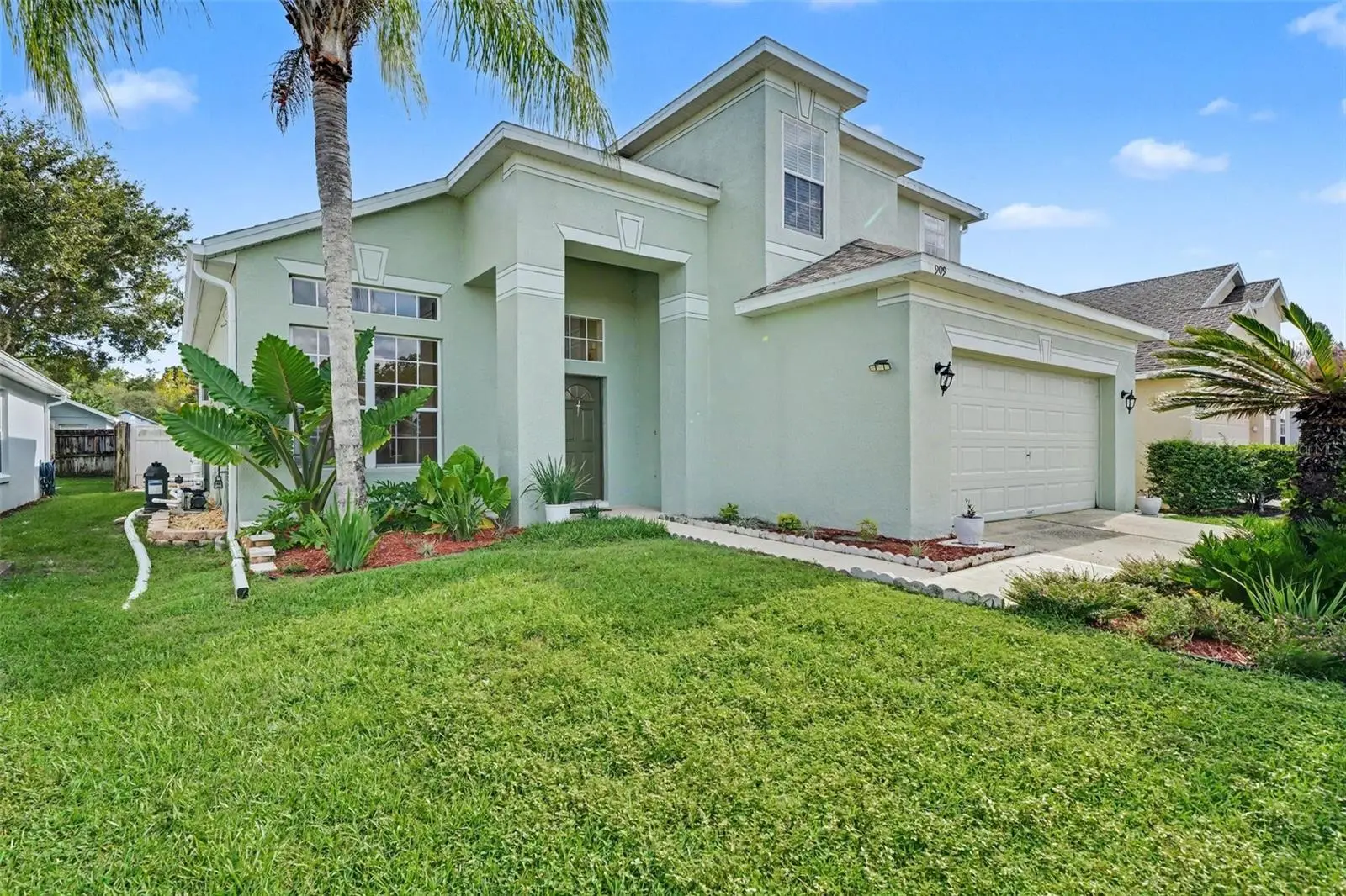 909 Devon Creek Road, FL