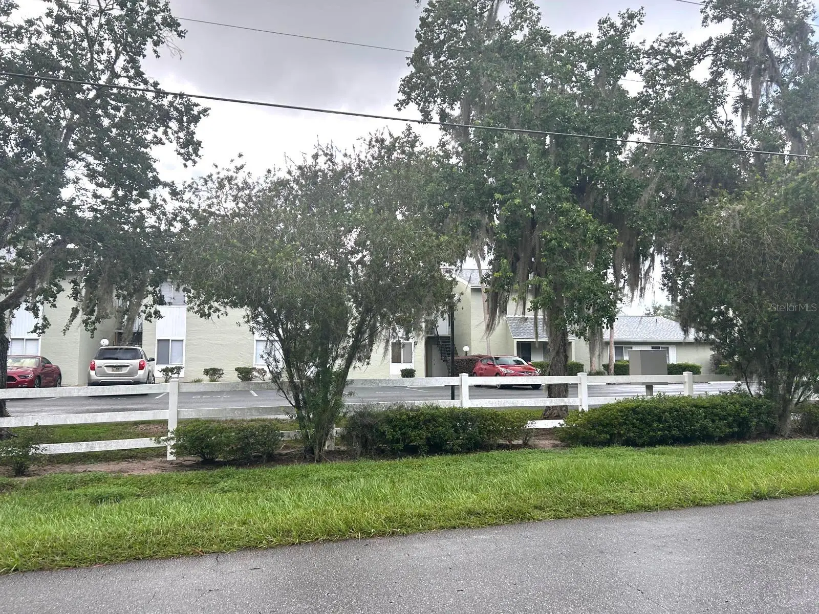627 Silver Pass, FL