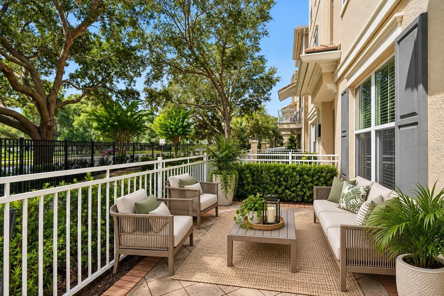 669 Hangnest Lane, FL