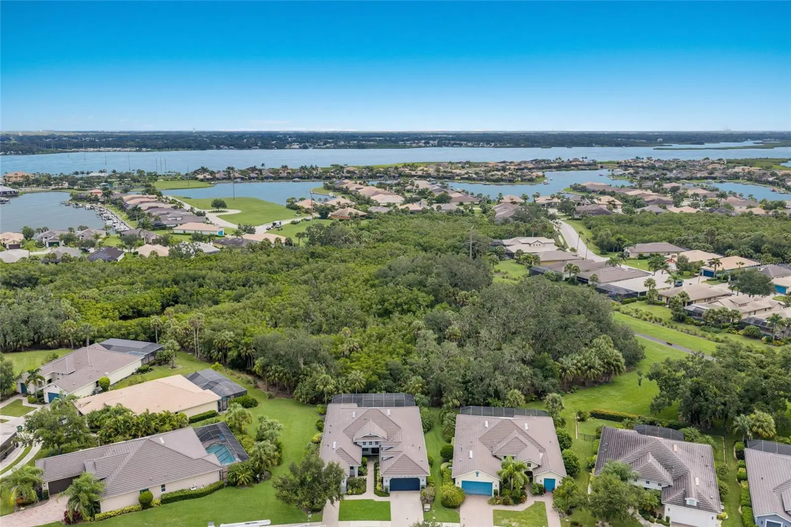 921 Riverscape Street, FL