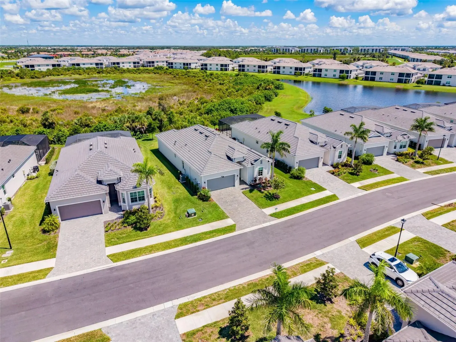 17622 Santorini Court, FL