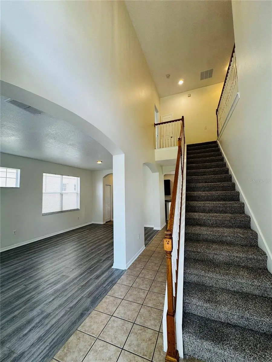 890 Mcinnis Court, FL