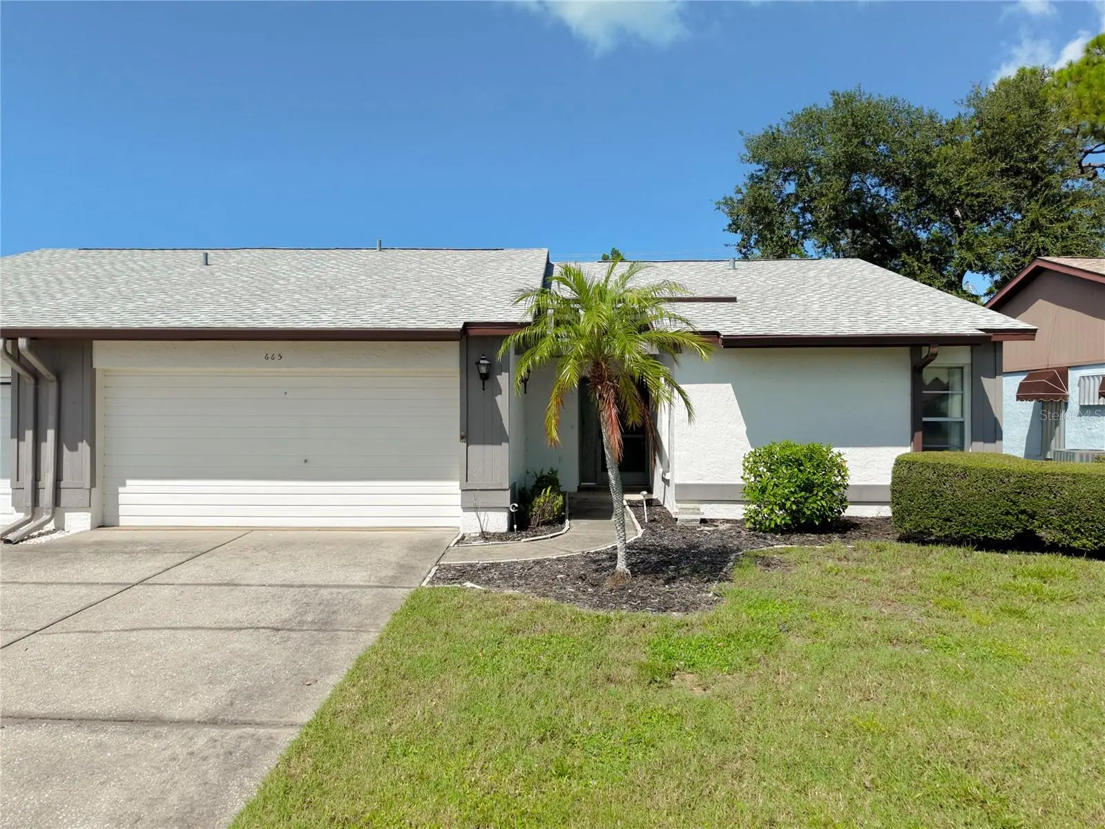 665 Foxwood Boulevard, FL