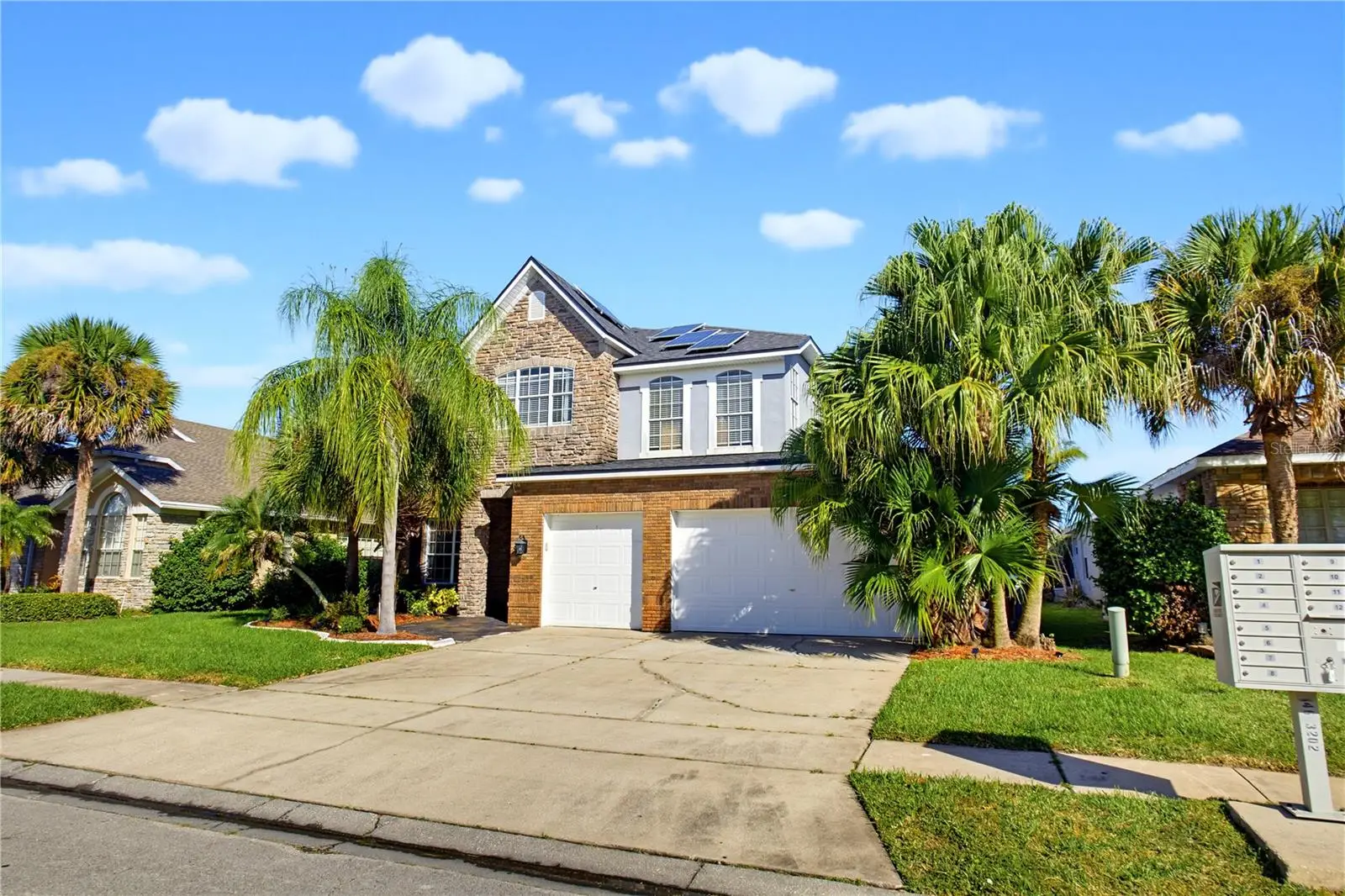 2107 Drive Way Way, FL