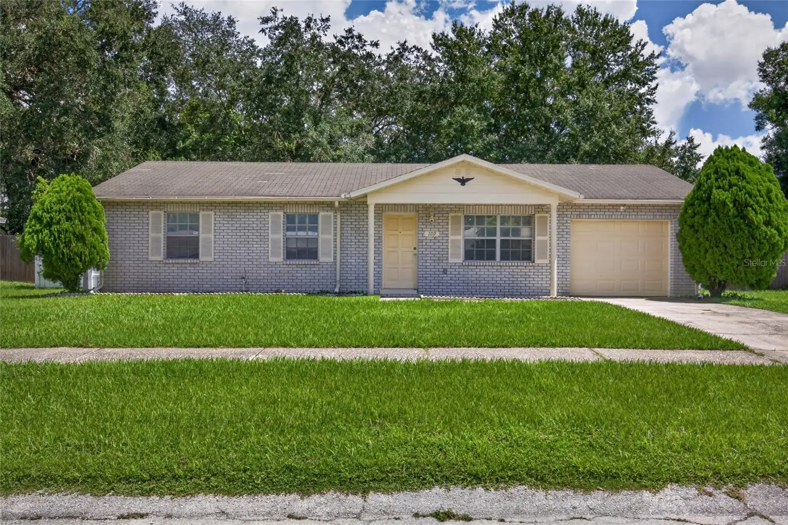709 Hemlock Lane, FL