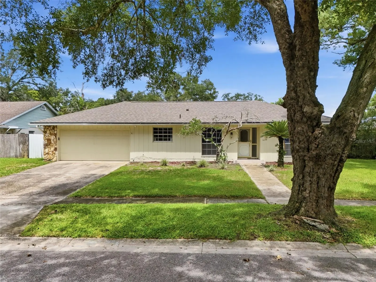 1015 Bonita Drive, FL