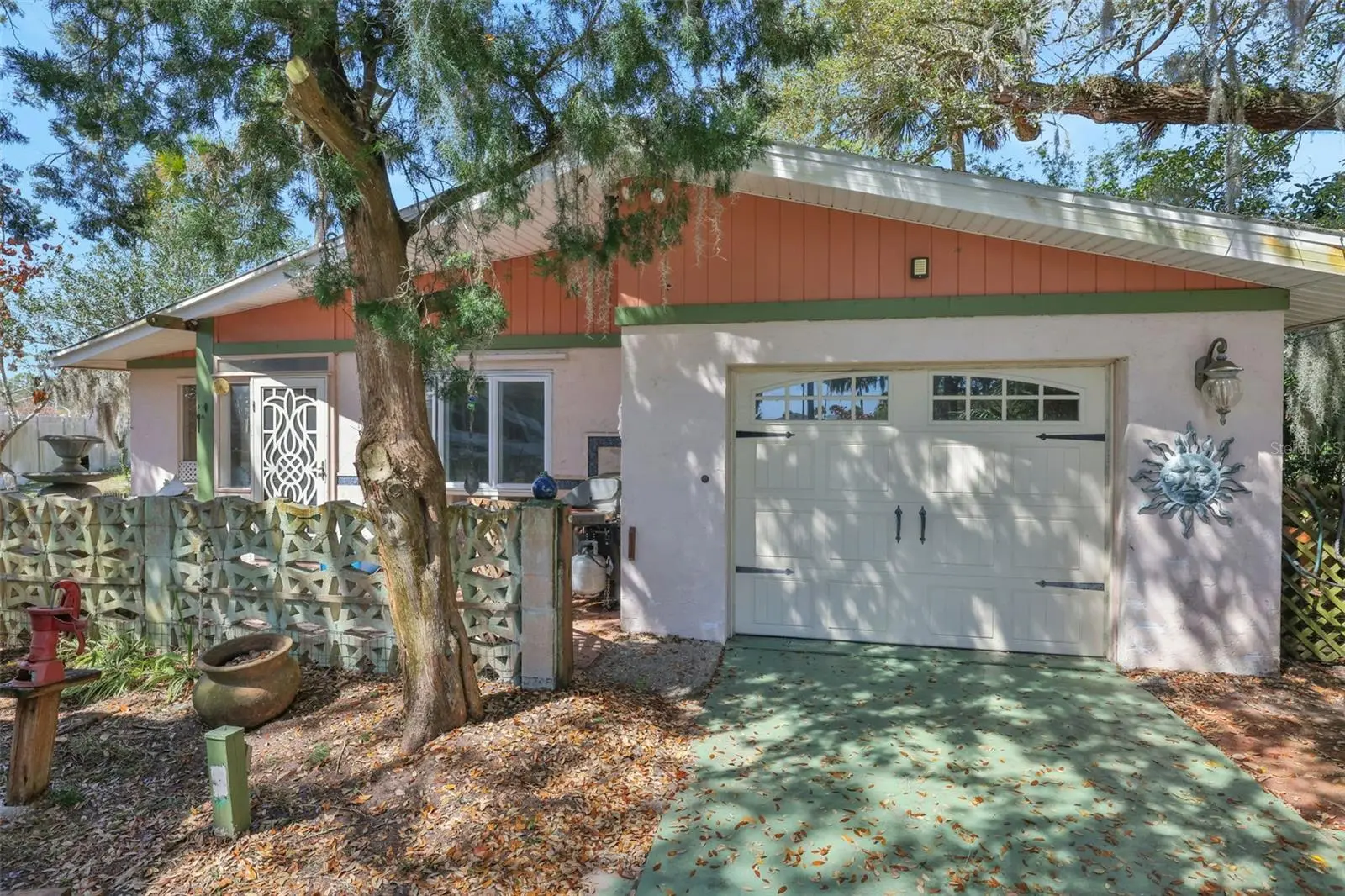 410 Acacia Circle, FL