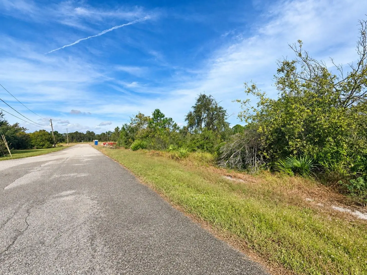 208 Fiji Way, FL