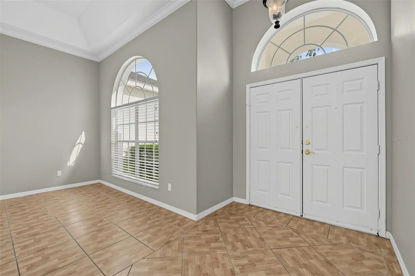 966 Longwood Club Place, FL