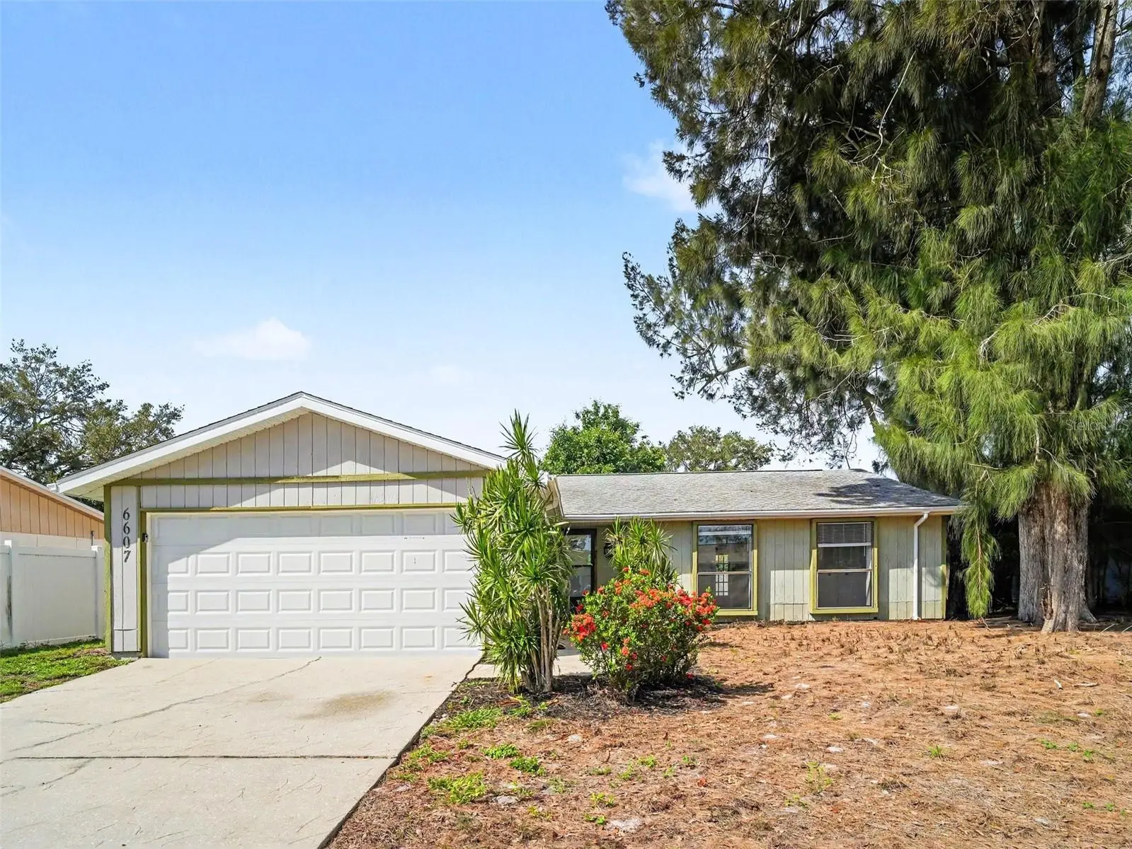 6607 36th Avenue Drive, FL