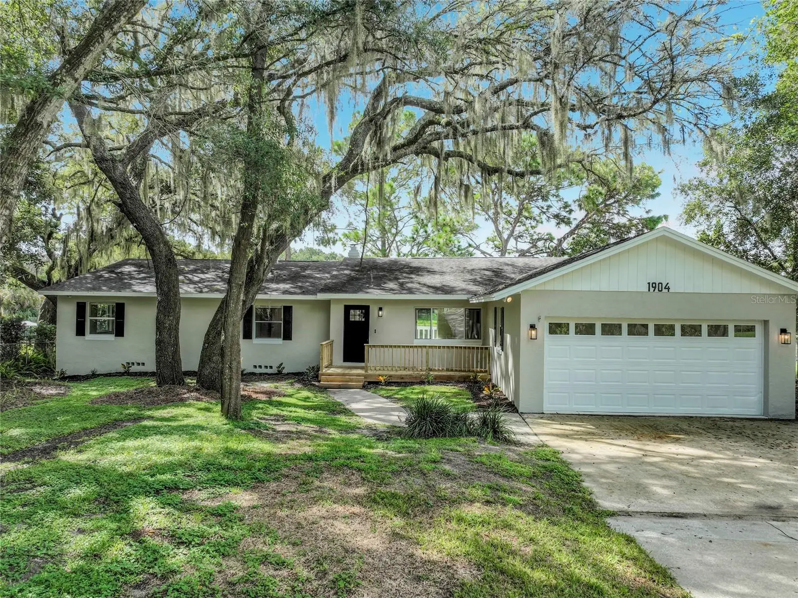 1904 Lake Alma Drive, FL