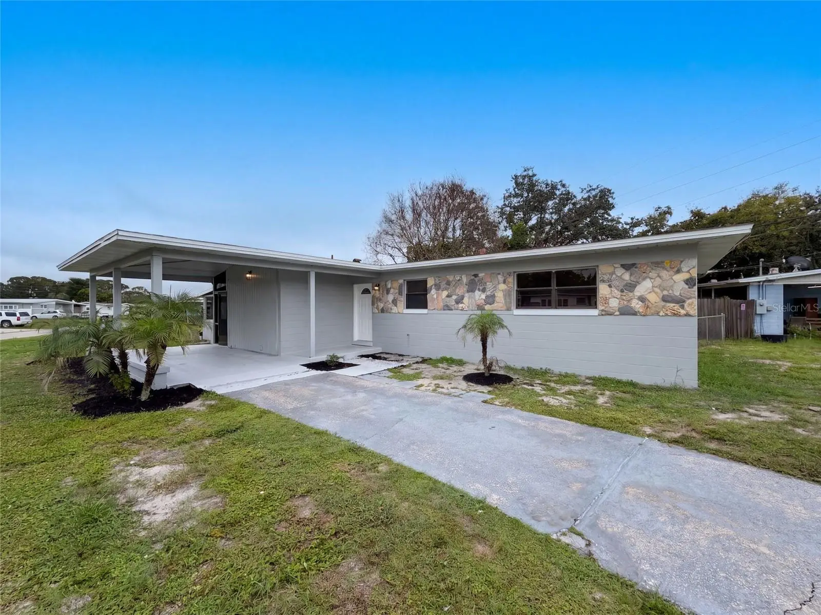1053 Azalea Lane, FL