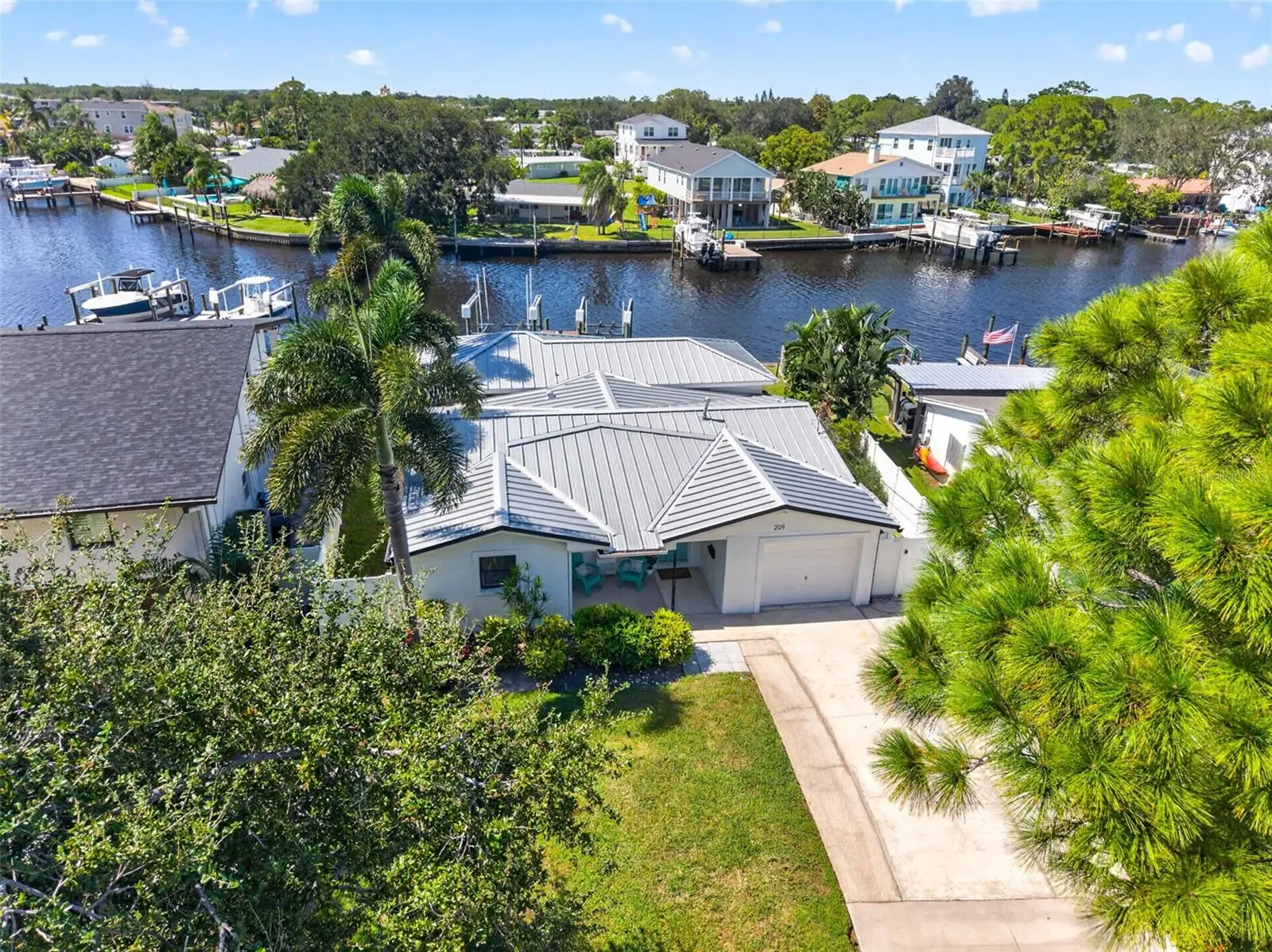 209 Tallahassee Drive, FL