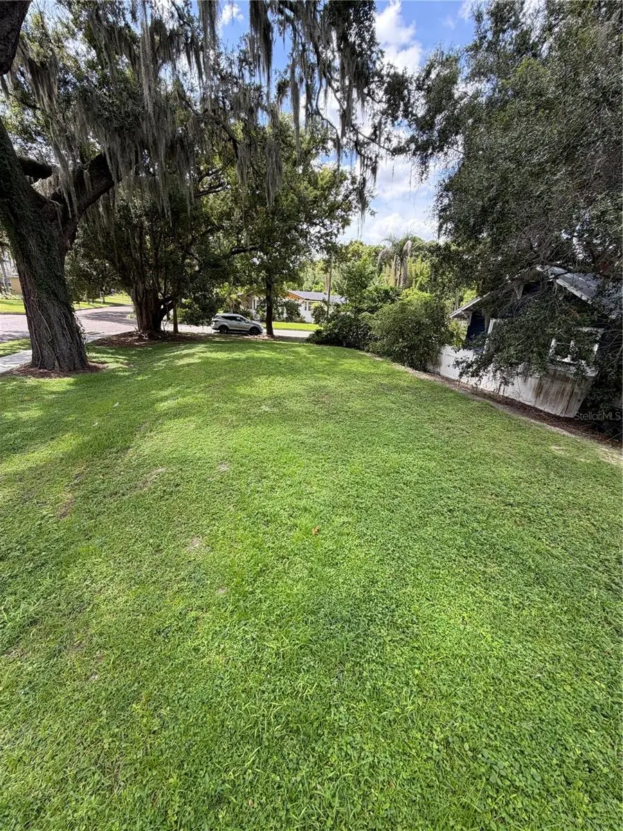 2203 Washington Street, FL