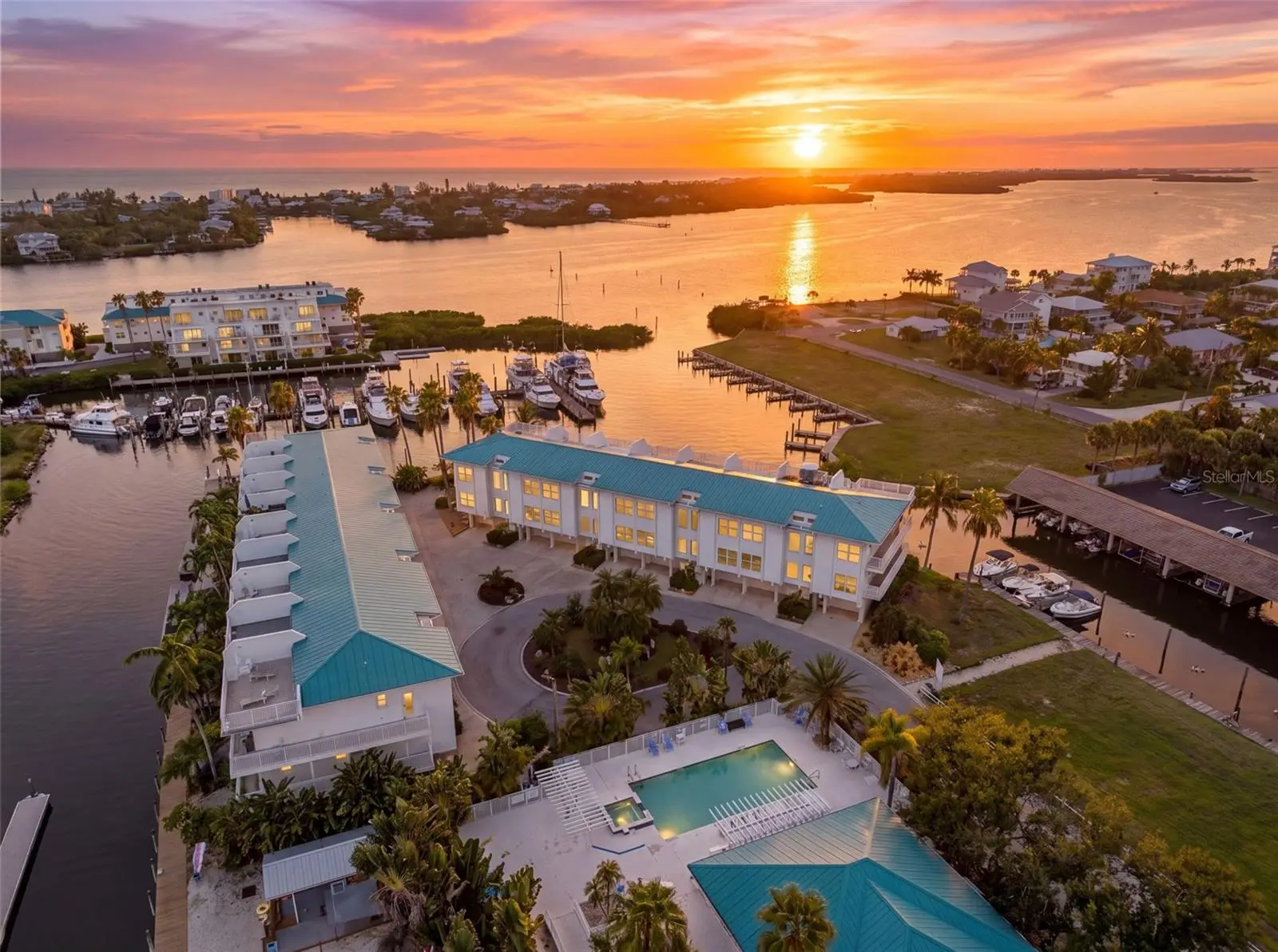 8284 Harborside Circle, FL