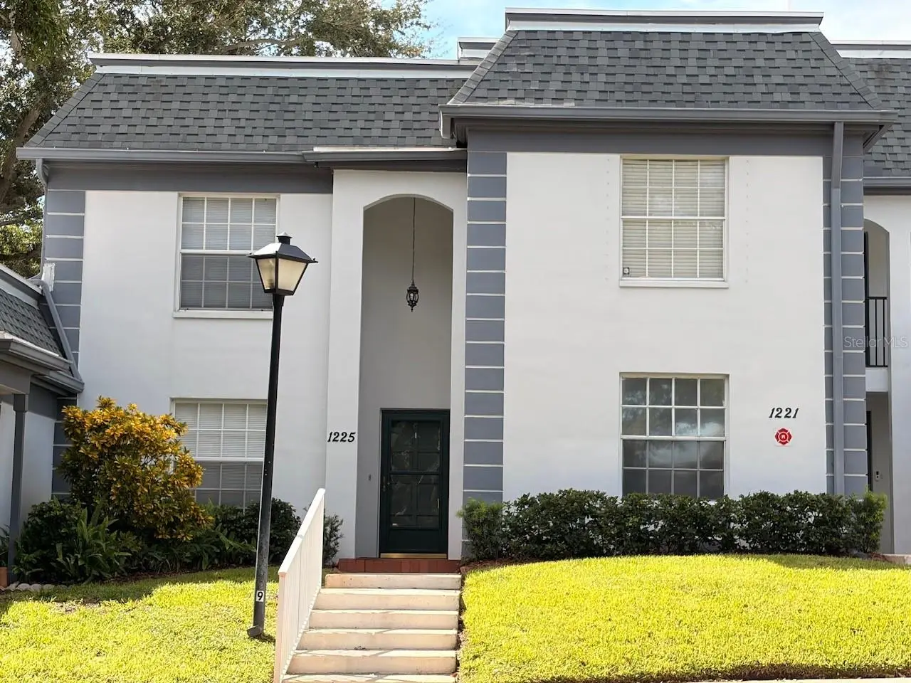1225 Mcmullen Booth Road, FL