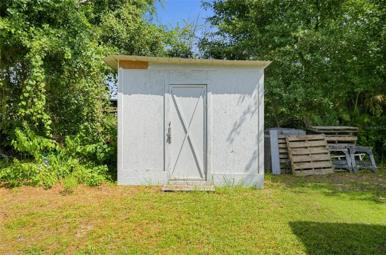 4175 Oakwood Drive, FL