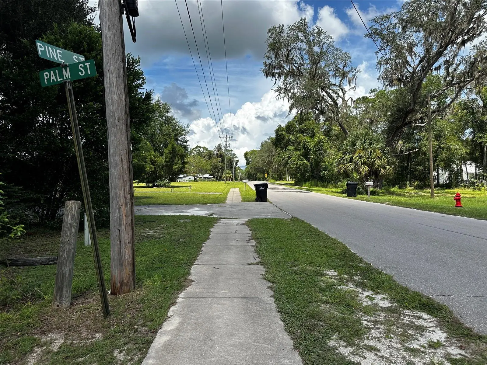 418 Pine Street, FL