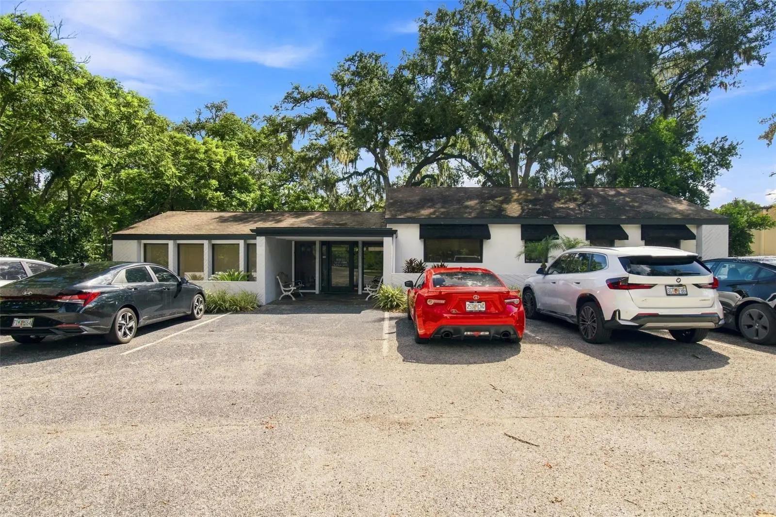 223 Lithia Pinecrest Road, FL
