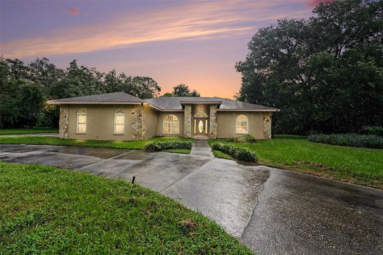 2736 Sequoyah Drive, FL