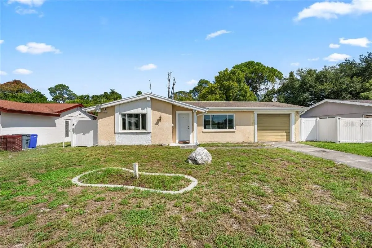 4041 Woodsville Drive, FL