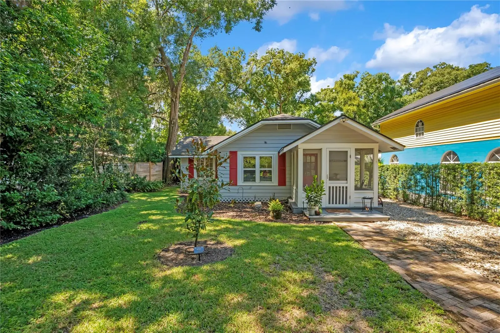 628 Forest Street, FL