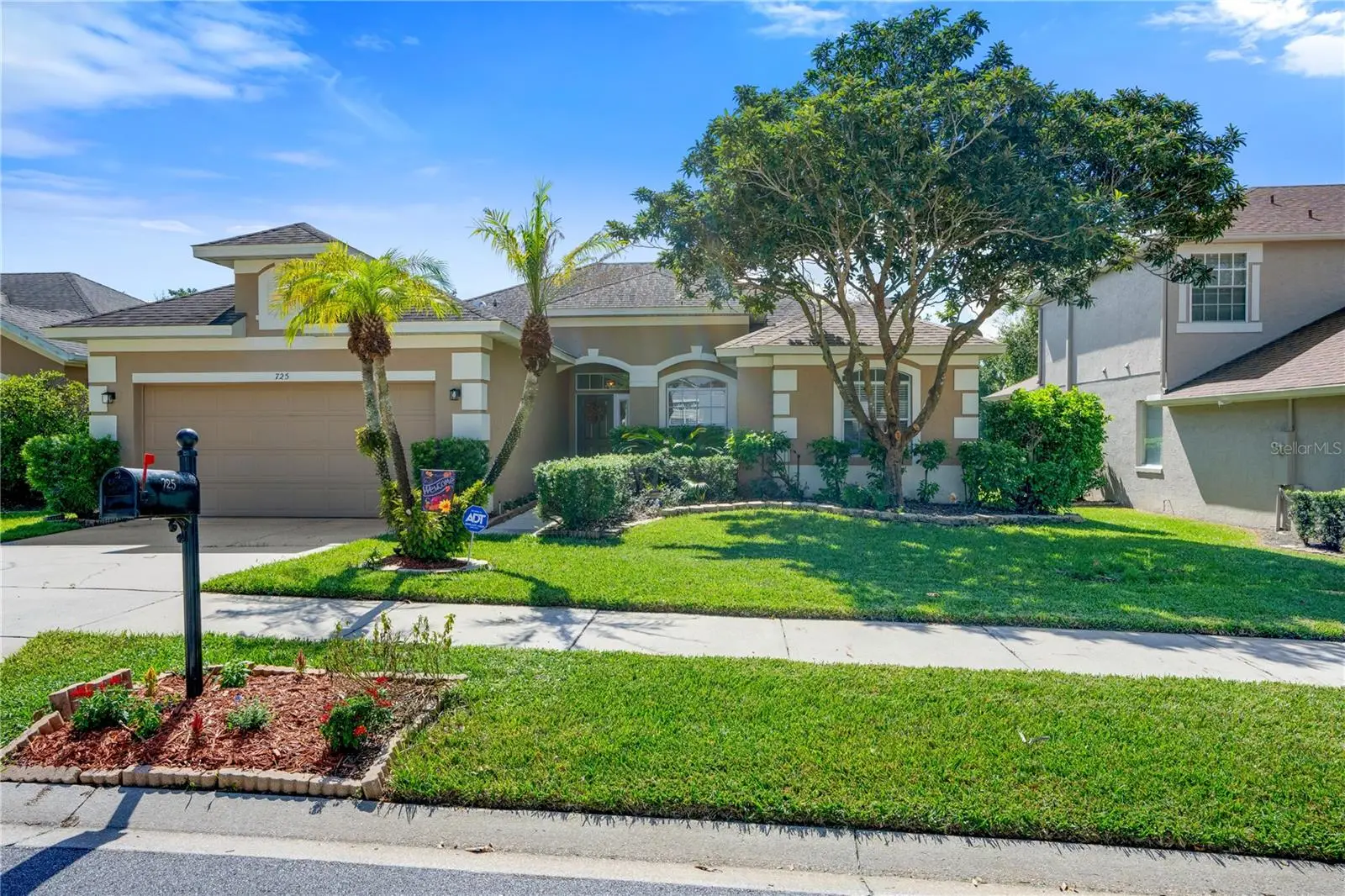 725 Tigris Lane, FL