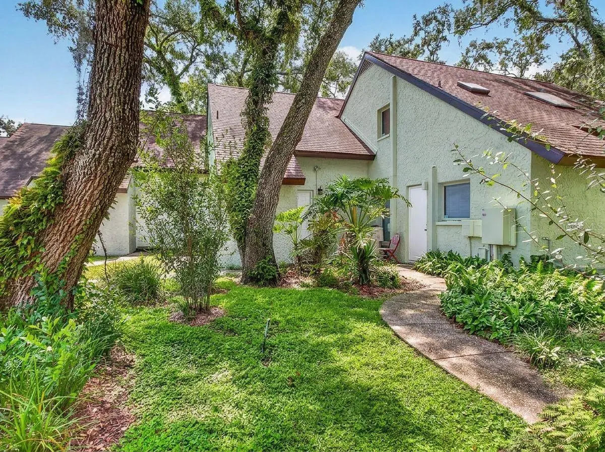 5627 Ashley Oaks Drive, FL