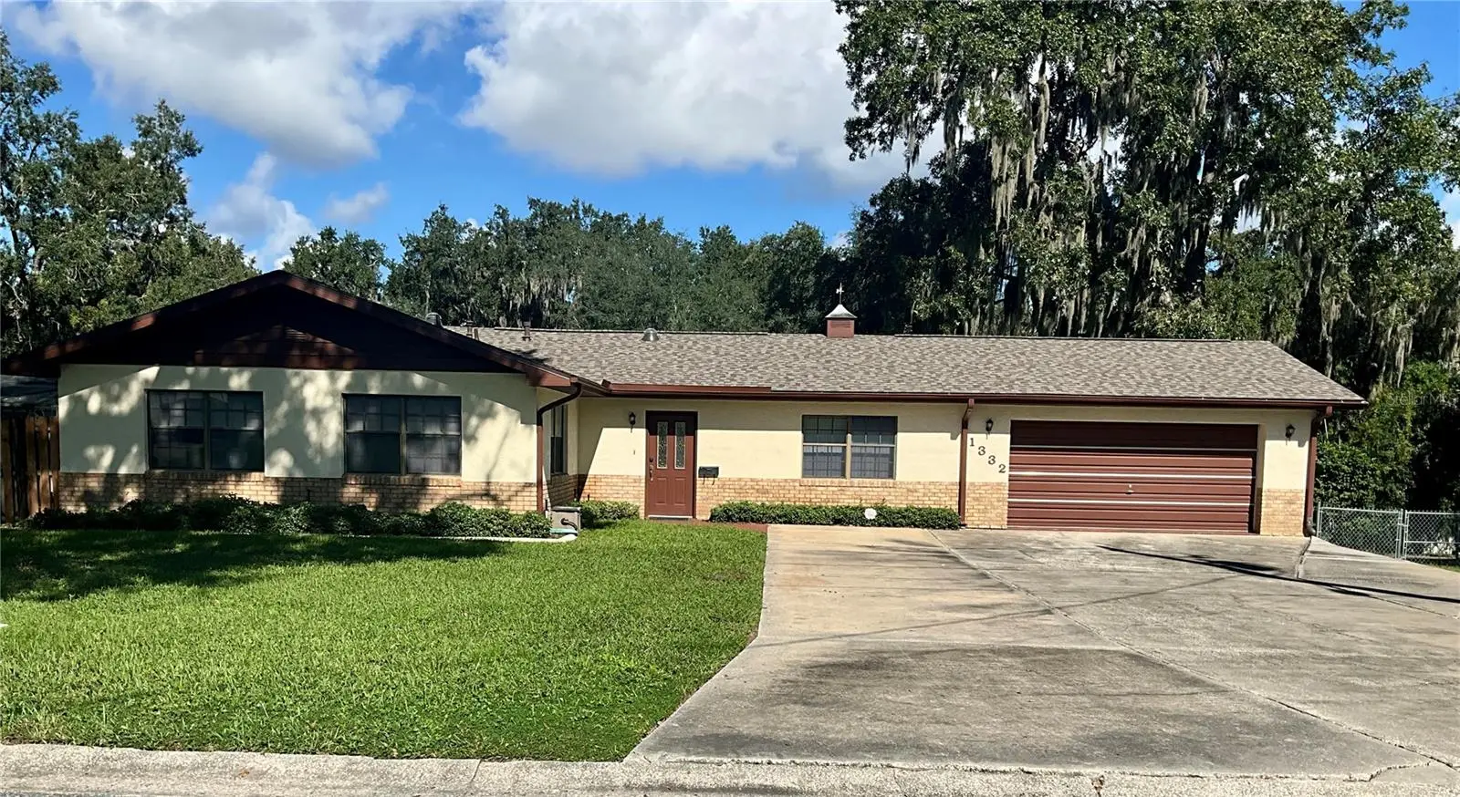 1332 Lee Court, FL
