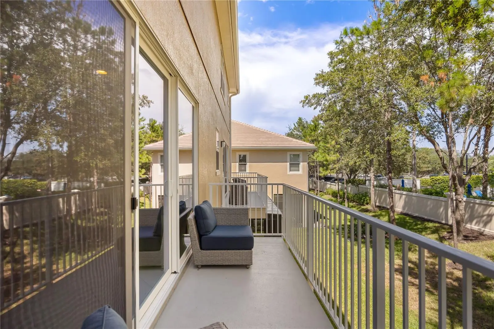 1247 Bolton Place, FL