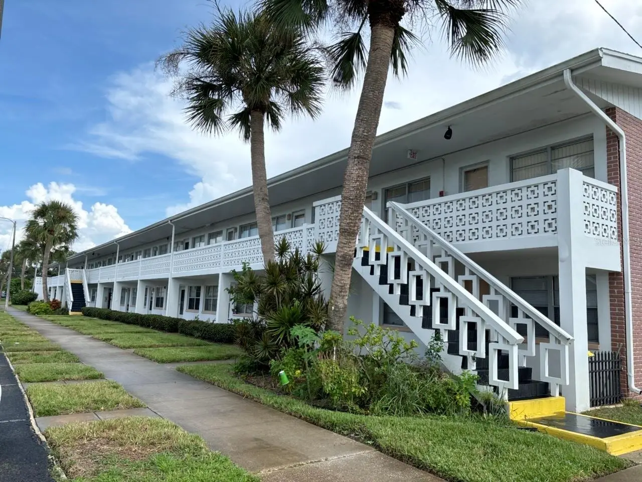 1000 79th Avenue, FL