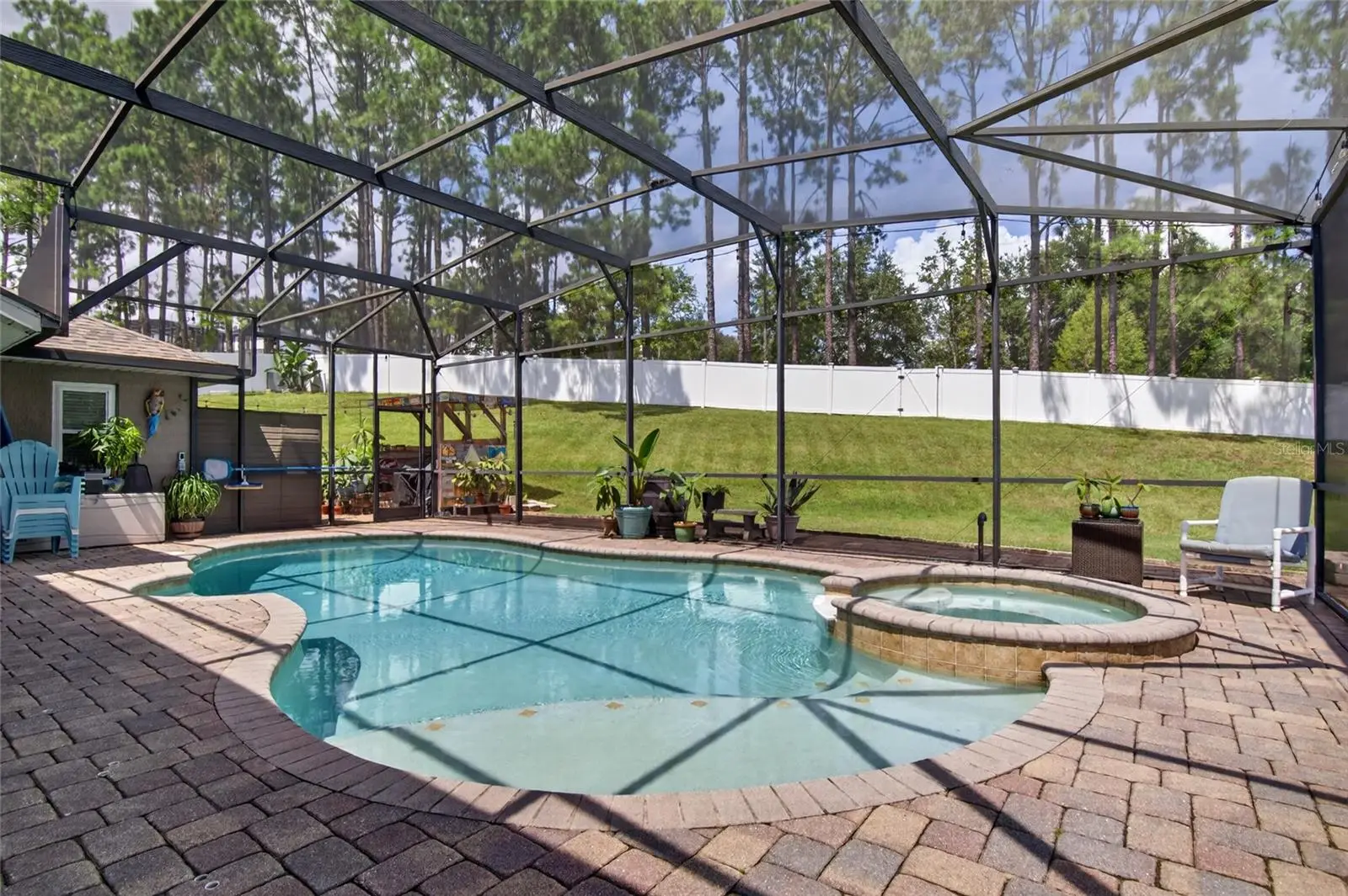 12902 Colonnade Circle, FL