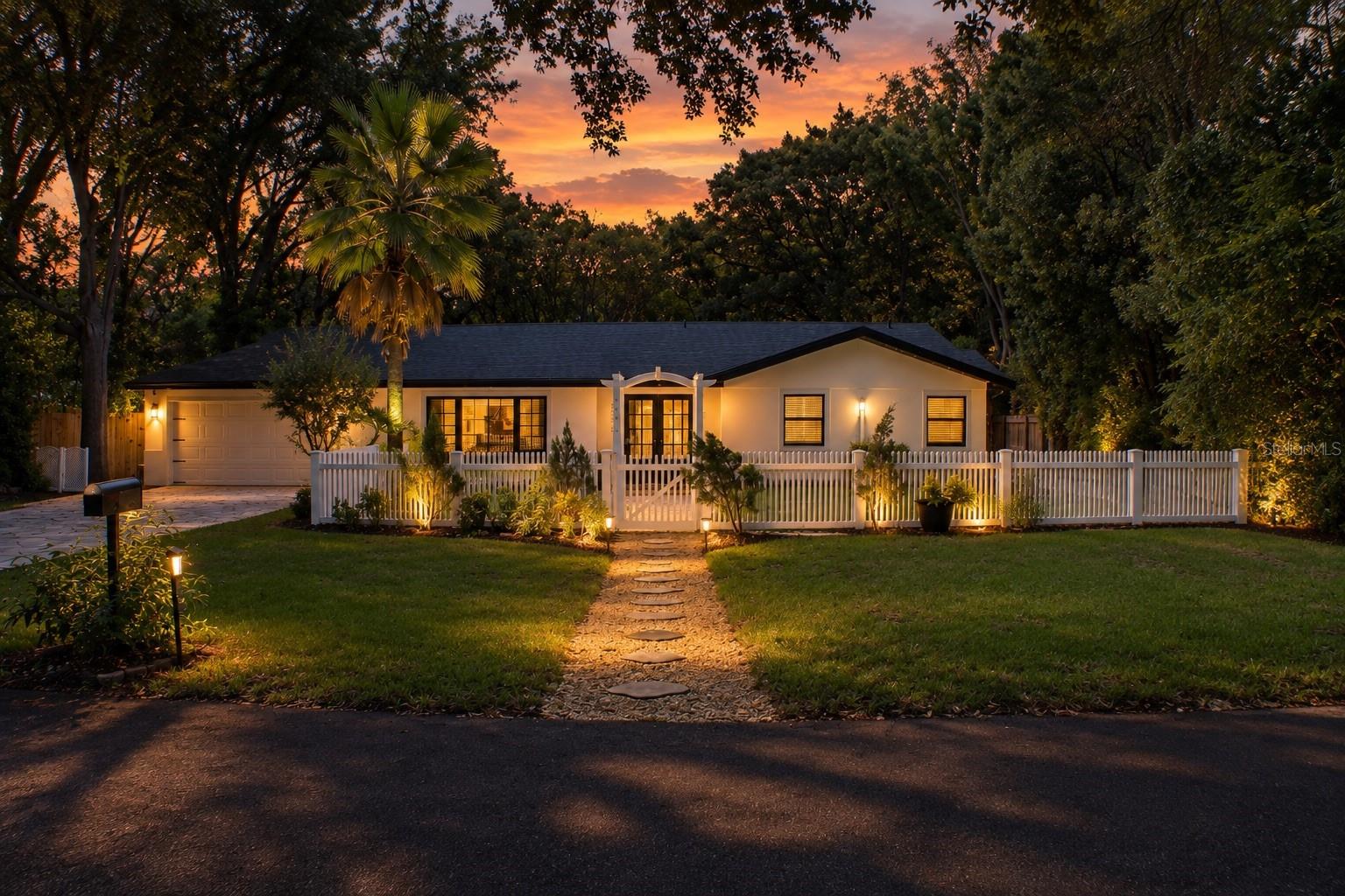 8042 Ridge Way, FL
