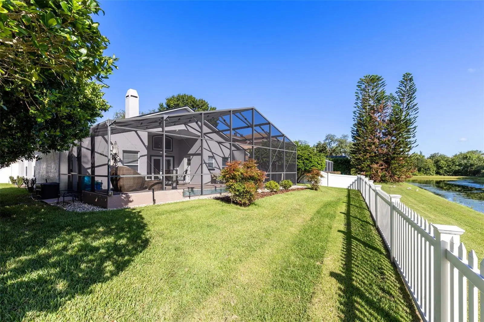 3853 Seminole Drive, FL
