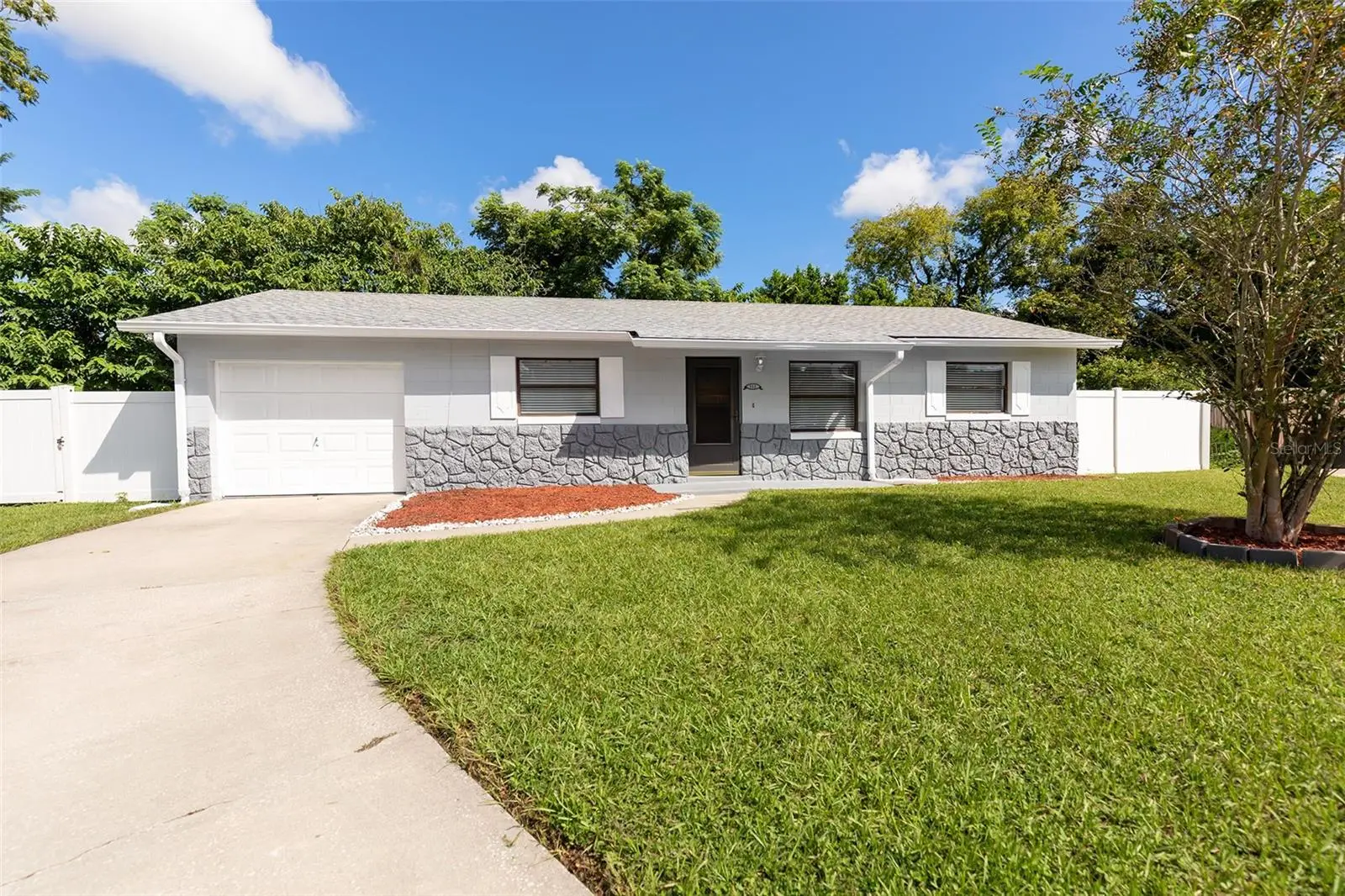 500 Birch Court, FL