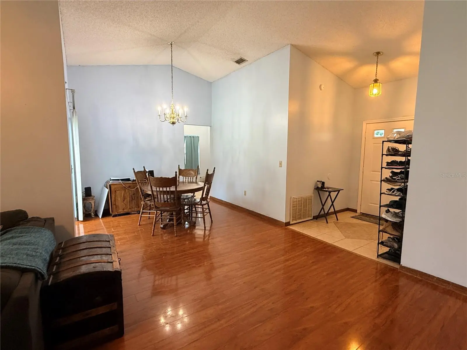 801 Chris Court, FL