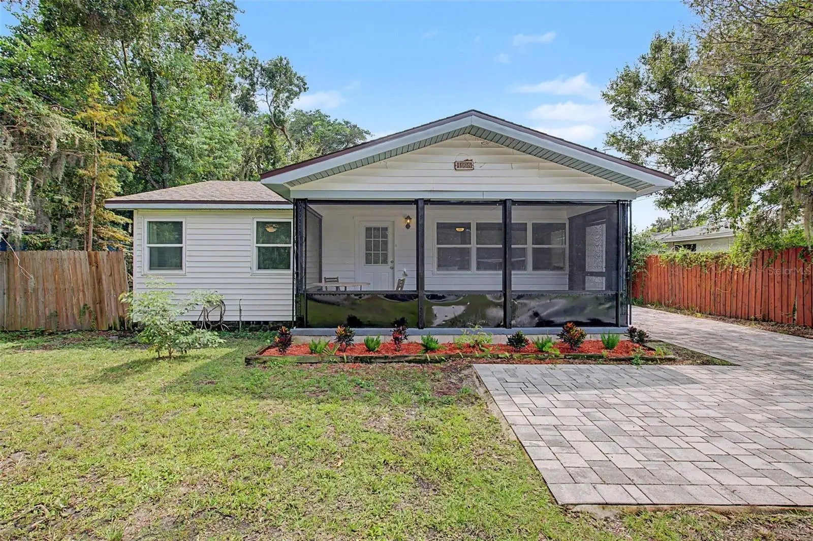 1106 Hiawatha Street, FL