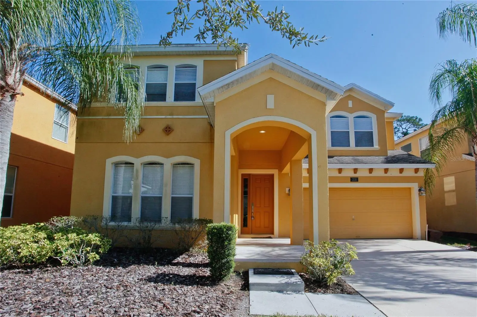 231 Las Fuentes Drive, FL